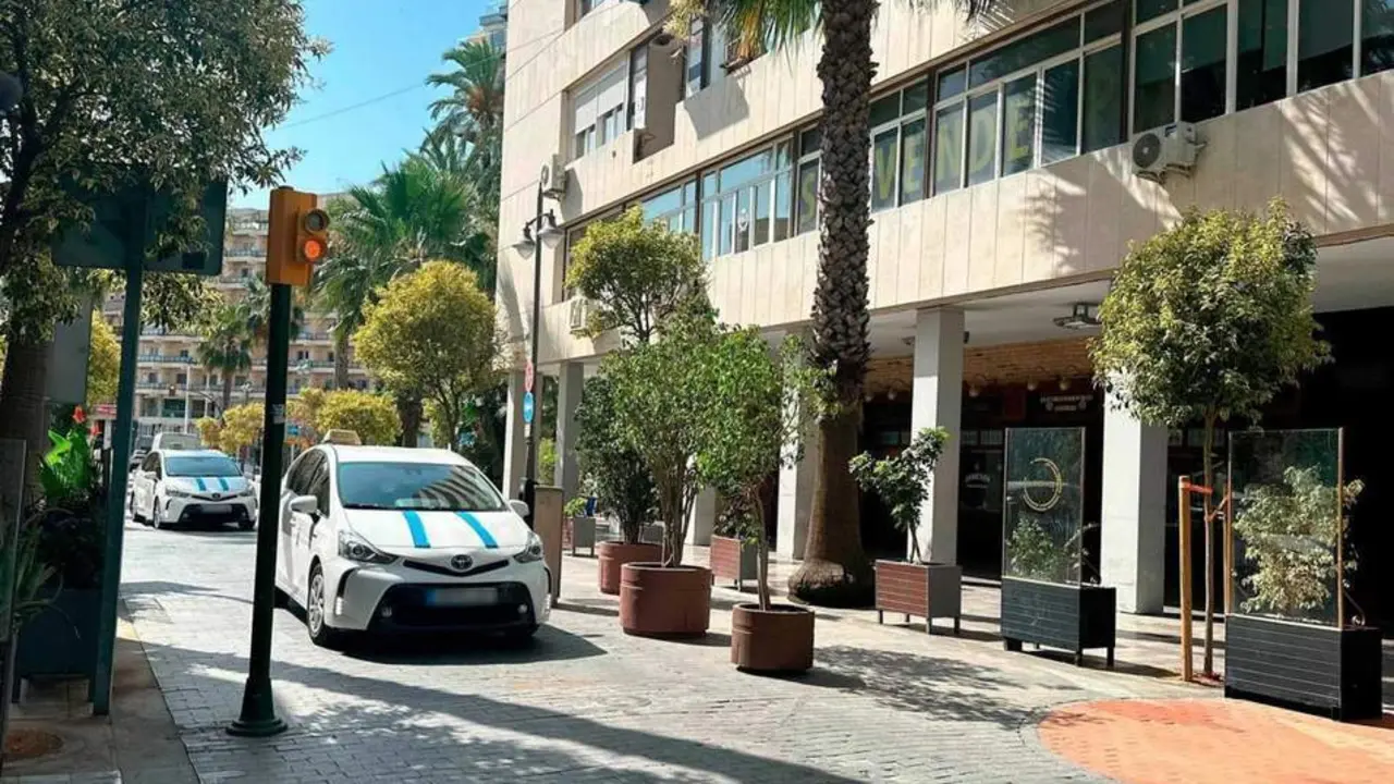 Acceso a la avenida Mart&iacute;n Alonso Pinz&oacute;n de Huelva, - Ayuntamiento de Huelva