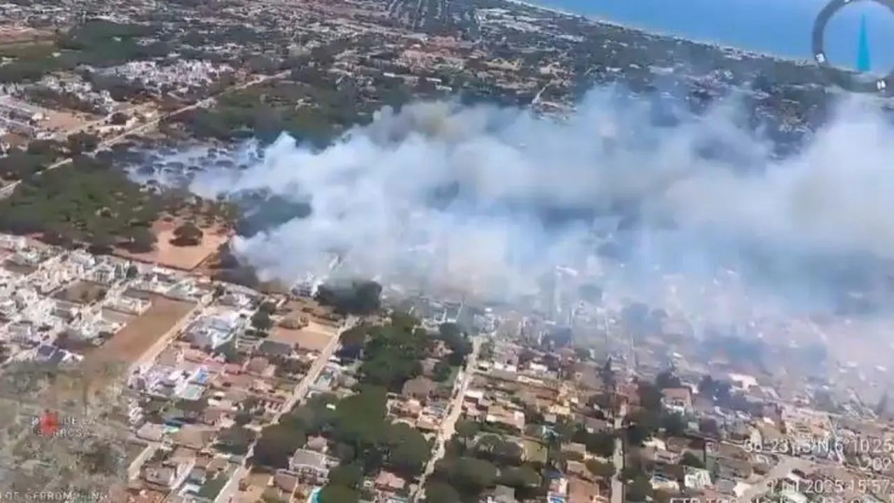 Incendio declarado en Chiclana en la tarde de este martes - 