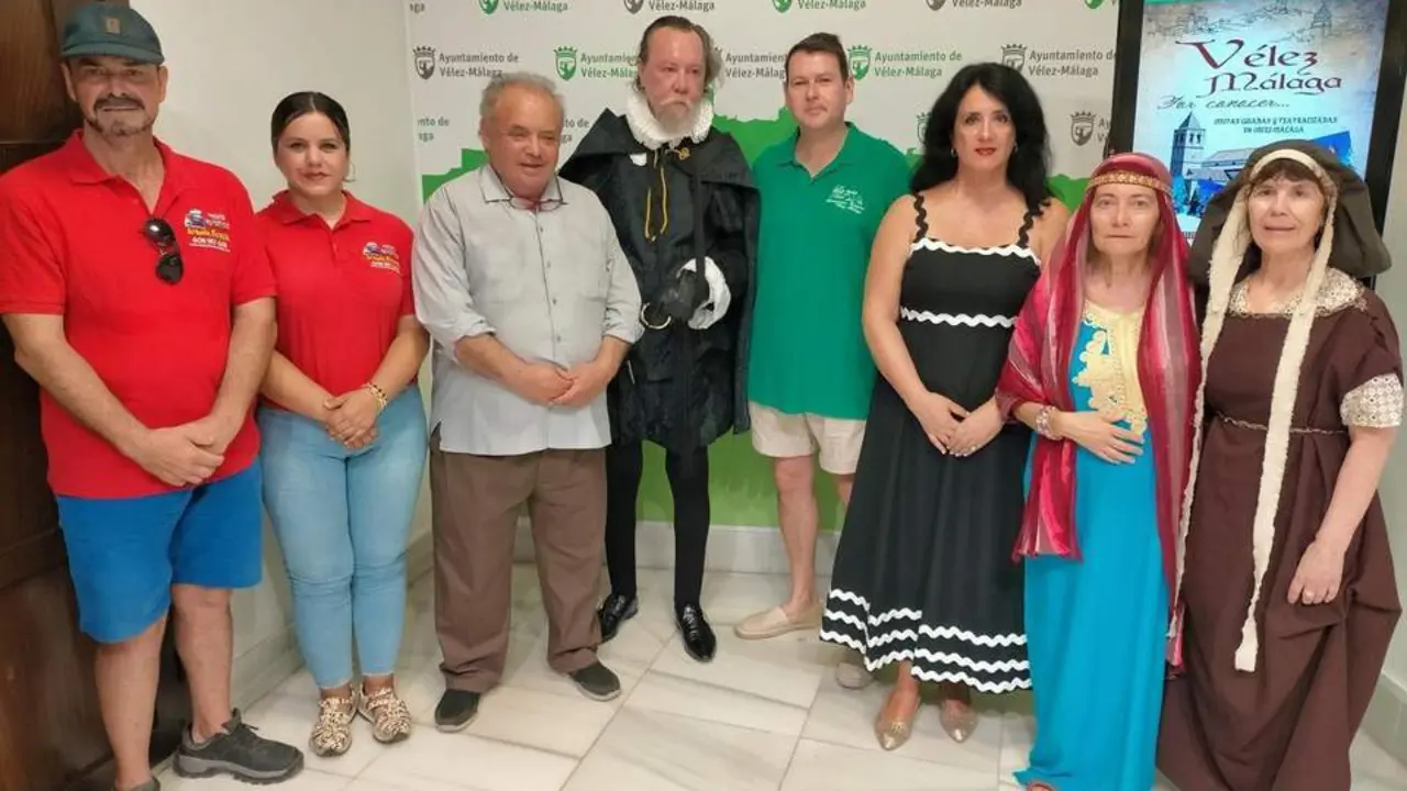 El tren teatralizado que unir&aacute; V&eacute;lez y Torre del Mar. - Ayuntamiento V&eacute;lez-M&aacute;laga