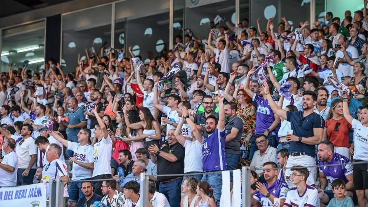 Aficionados del Real Ja&eacute;n en La Victoria. - Foto: Foto: Miranda L&oacute;pez. 