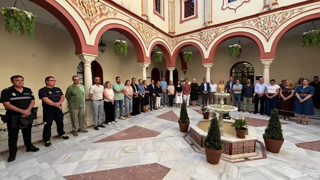Concentraci&oacute;n en memoria de los operarios fallecidos - AYTO ALCAL&Aacute;