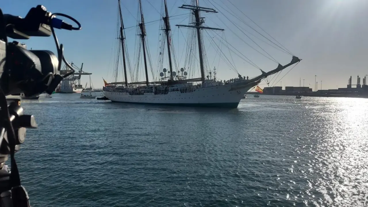 El Juan Sebasti&aacute;n de Elcano.  - Santiago Mu&ntilde;oz