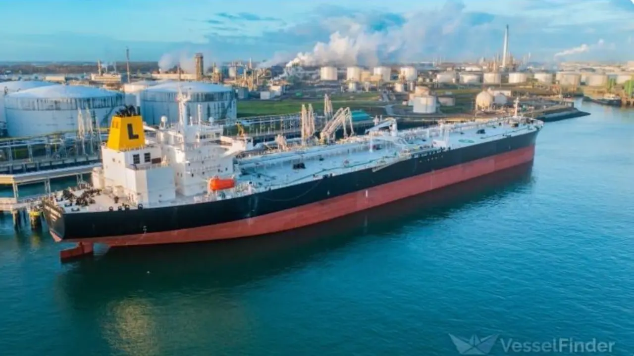 Petrolero Lady Henrietta. - Vessel FInder