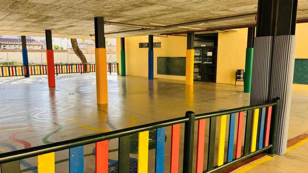 Reforma en el colegio Vicente Aleixandre de Torre del Mar. - Ayuntamiento V&eacute;lez-M&aacute;laga