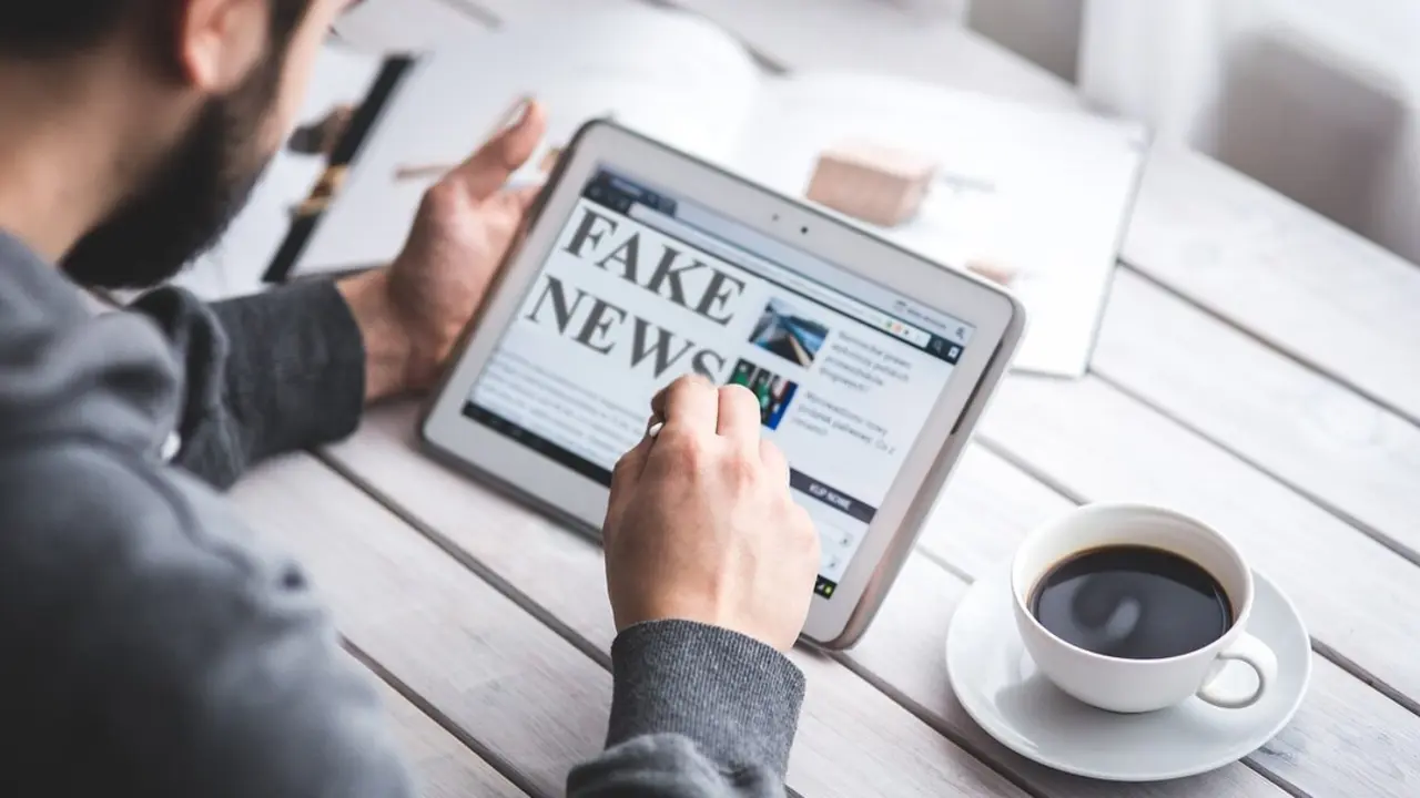 Fake news. | memyselfaneye en Pixabay
