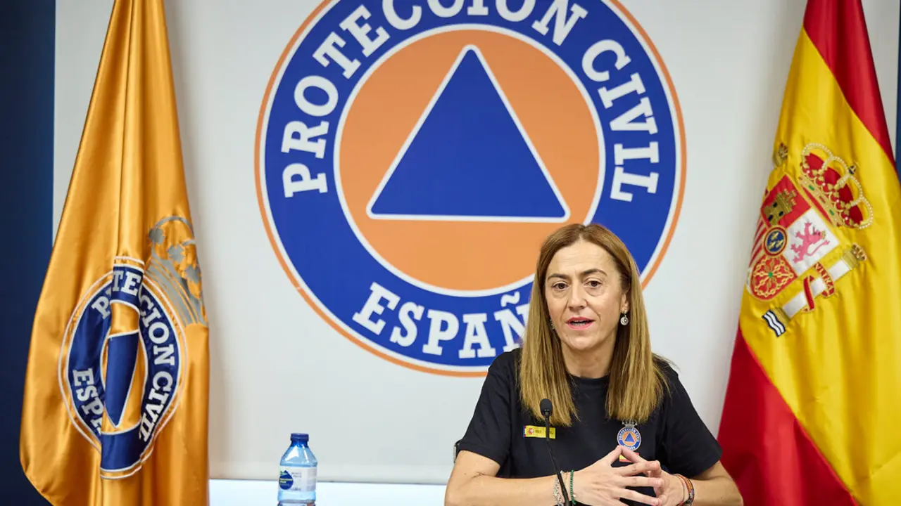 La directora general de Protecci&oacute;n Civil y Emergencias, Virginia Barcones, informa a los medios del desarrollo del CECOD | Jes&uacute;s Hell&iacute;n / Europa Press