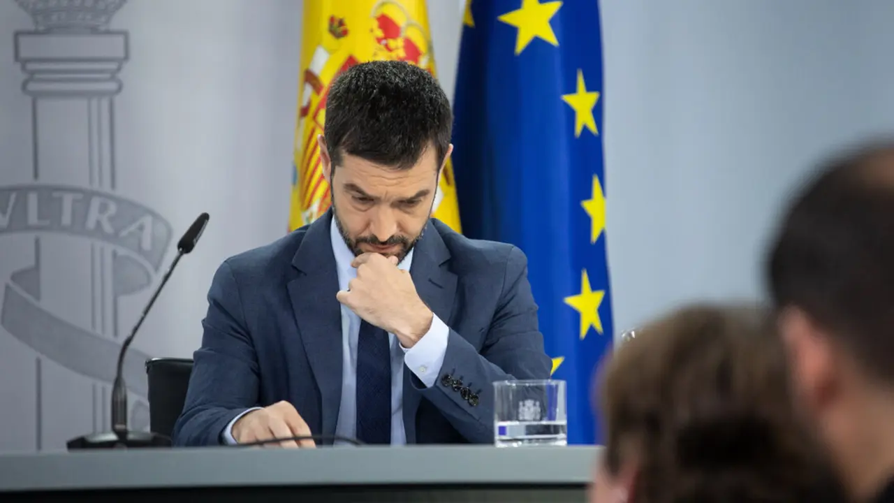 El ministro de Derechos Sociales, Consumo y Agenda 2030, Pablo Bustinduy | Alejandro Mart&iacute;nez V&eacute;lez / Europa Press