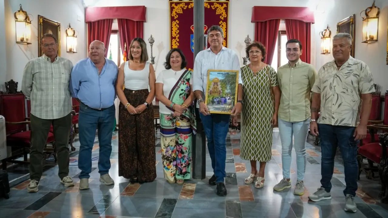 Encuentro en el Ayuntamiento de Almonte con organizadores Ofrenda Floral. | Ayto. de Almonte.