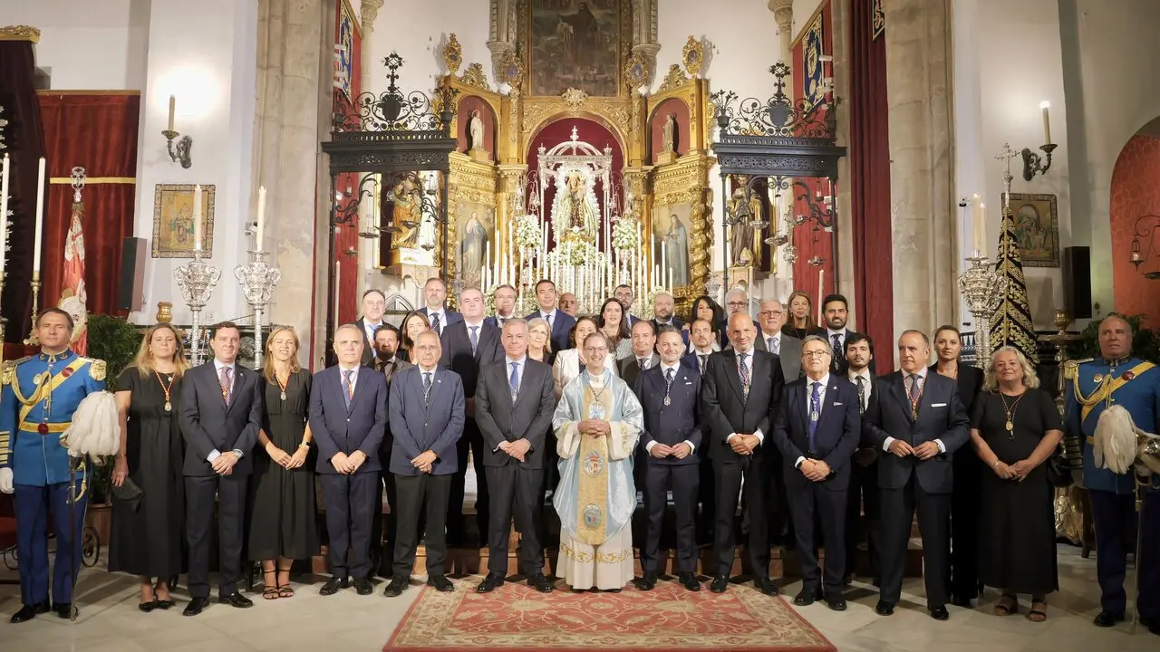 La Corporaci&oacute;n Municipal asiste a la Funci&oacute;n Votiva del 8 de septiembre - AYTO DE SEVILLA