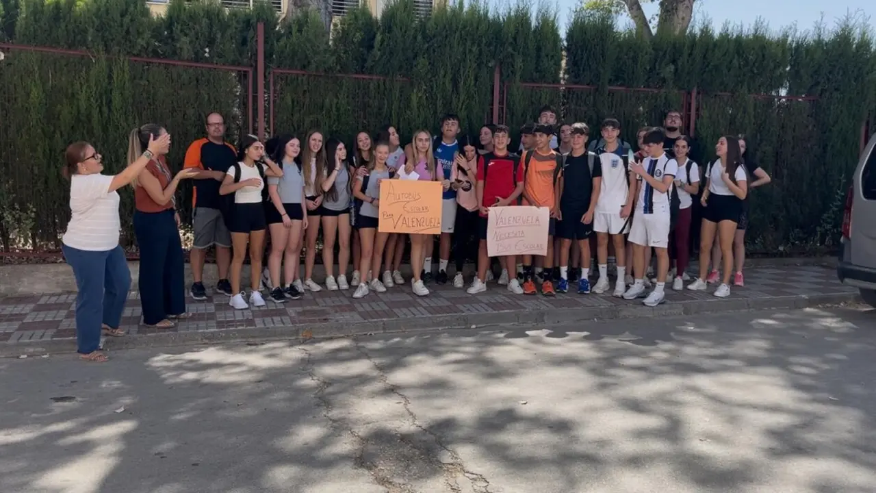 Protestas por falta de transporte escolar. | AI