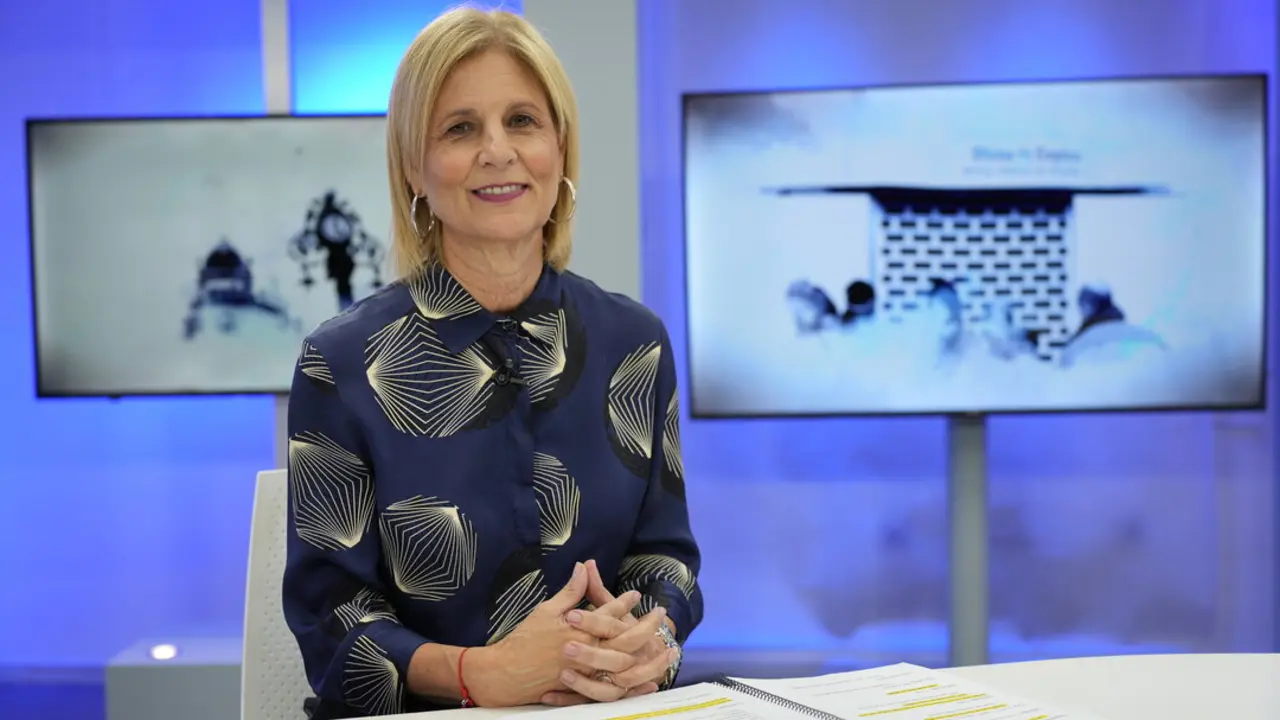 Mar&iacute;a Jos&eacute; Garc&iacute;a-Pelayo, en el plat&oacute; del programa 'El Templete', de 7 TV Jerez. | David Mart&iacute;nez.