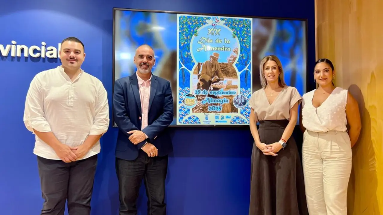 Presentaci&oacute;n del D&iacute;a de la Almendra. / DIPUTACI&Oacute;N DE M&Aacute;LAGA