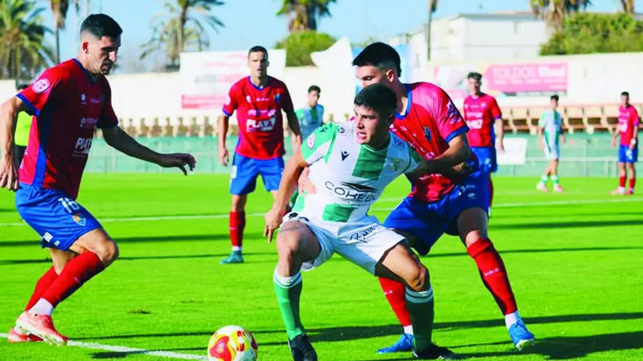 El Atl&eacute;tico Sanluque&ntilde;o empat&oacute; a un gol ante el Teruel en un encuentro disputado en el Estadio El Palmar