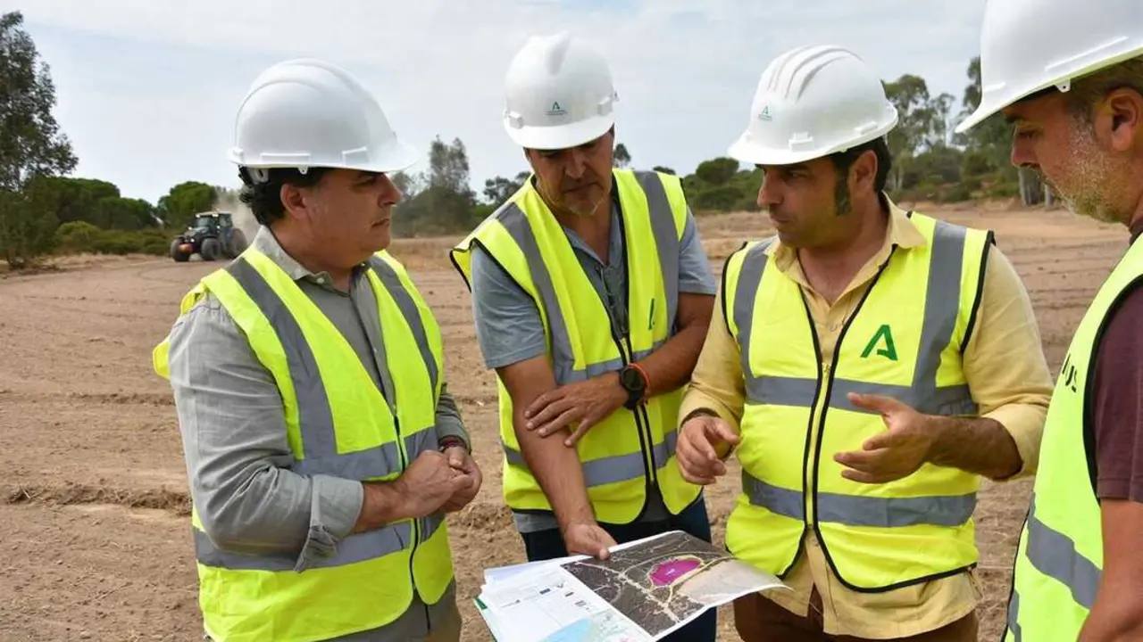 Visita a la Laguna de La Dehesilla de Punta Umbr&iacute;a (Huelva). |
JUNTA DE ANDALUC&Iacute;A.
