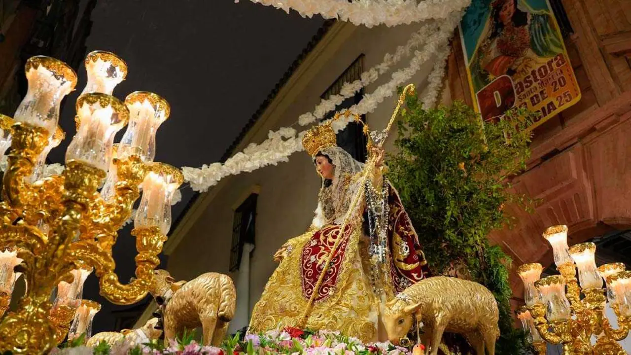 La Pastora Coronada |&nbsp;HERMANDAD