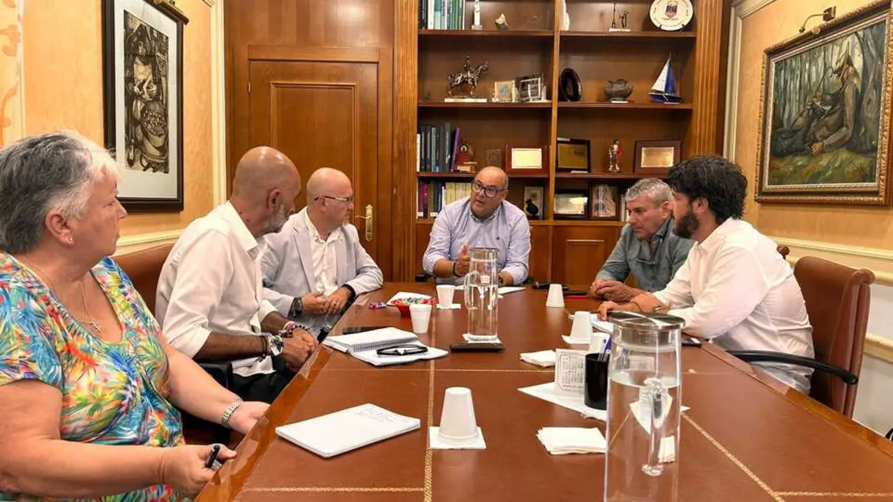 REUNI&Oacute;N SERVICIOS DE SEGURIDAD Y EMERGENCIAS | Ayuntamiento V&eacute;lez-M&aacute;laga