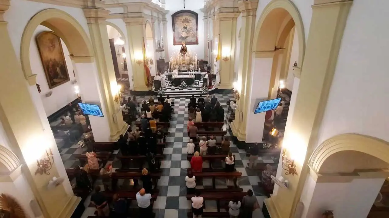 Triduo de la Virgen de la Esperanza. | Aurora Mar&iacute;n.
