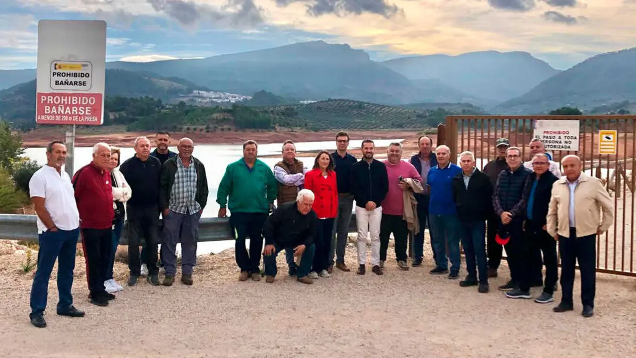 Protesta de UPA Ja&eacute;n en el d&eacute;cimo aniversario de la Presa de Siles. - Foto: UPA