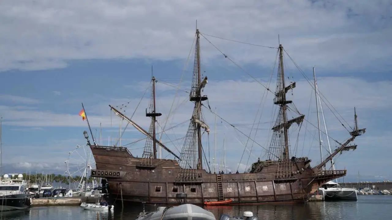 Escala del gale&oacute;n 'Andaluc&iacute;a' | Ayuntamiento de Benalm&aacute;dena