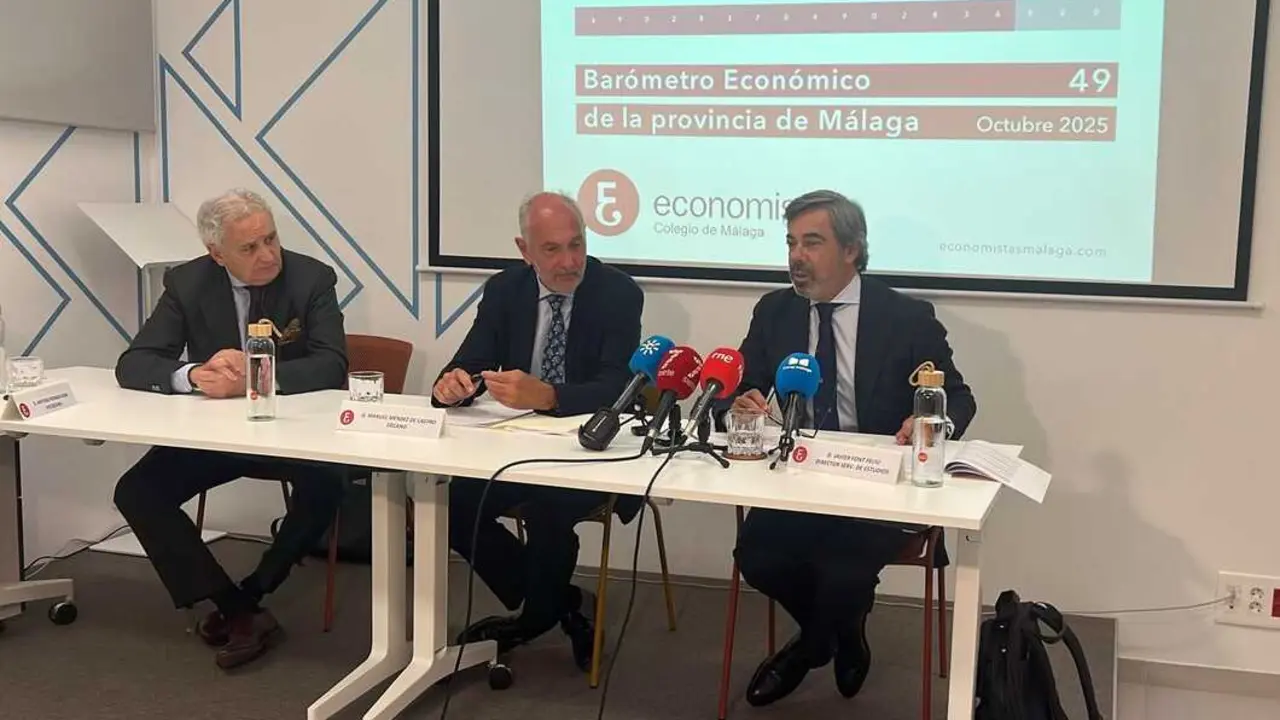 Presentaci&oacute;n del bar&oacute;metro de octubre./Economistas.
