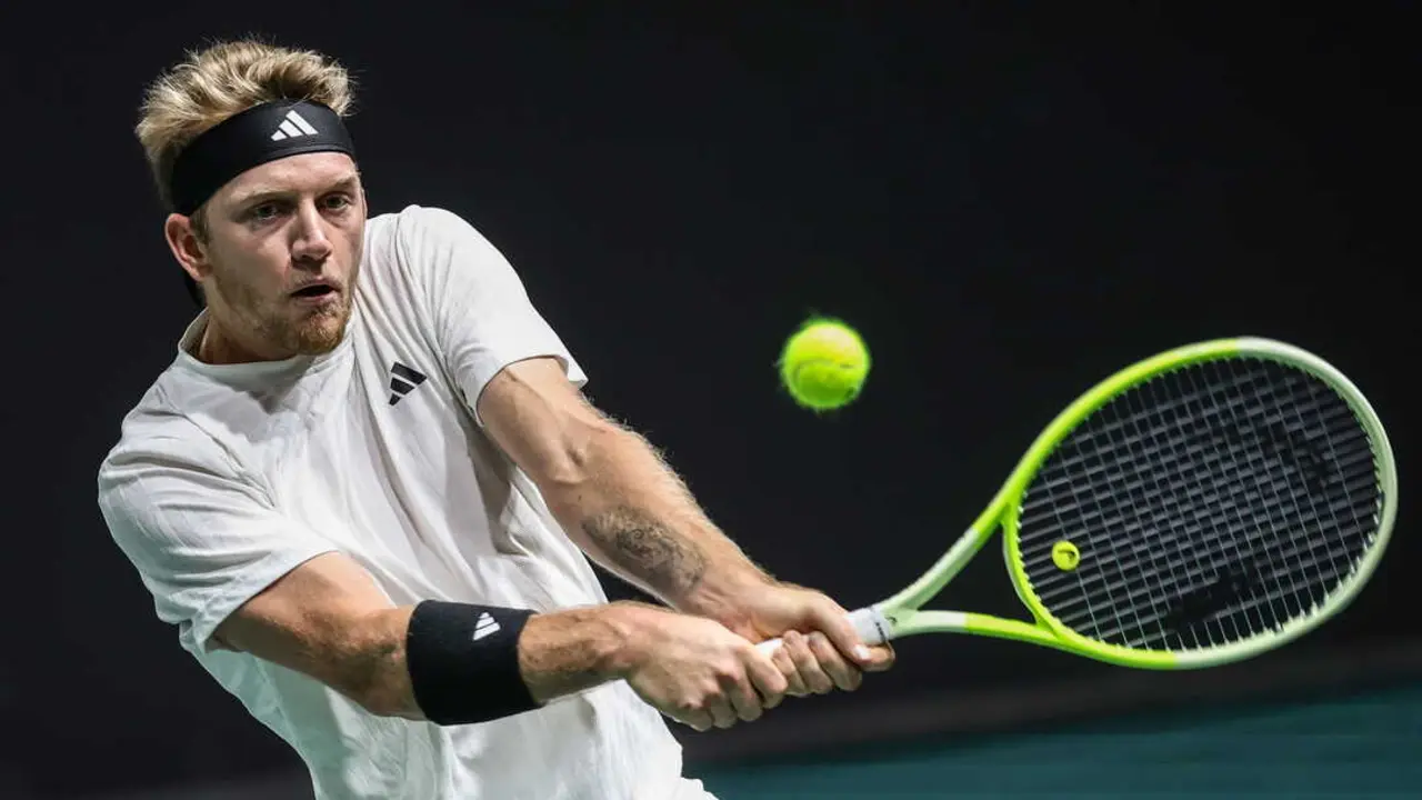 Davidovich logr&oacute; la victoria en primera ronda del Masters 1.000 de Par&iacute;s. / EFE - Teresa Suarez