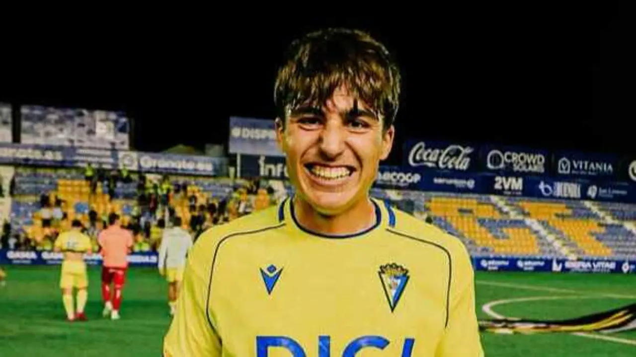 Juan D&iacute;az celebra la clasificaci&oacute;n copera. | C&aacute;diz CF.
