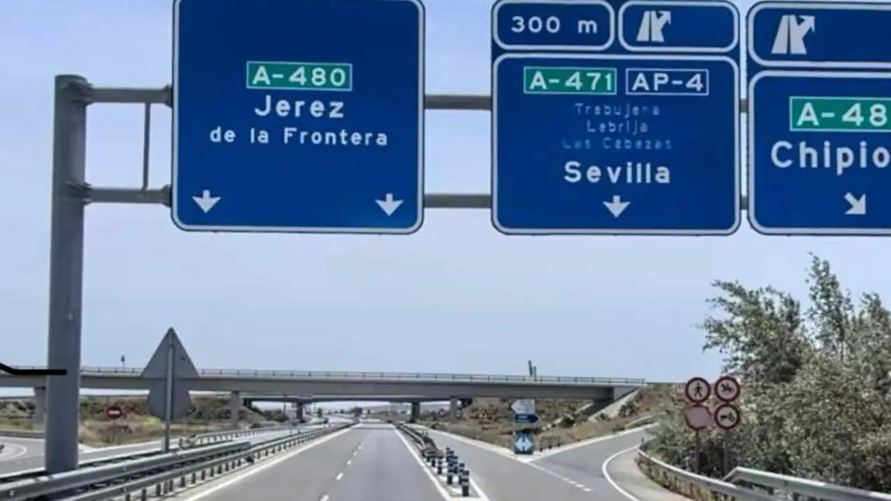 Se pide el arreglo urgente de la Autov&iacute;a