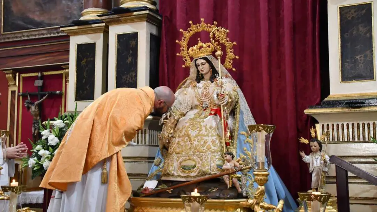 XXI aniversario Coronaci&oacute;n Can&oacute;nica de la Pastora. | Aurora Mar&iacute;n.