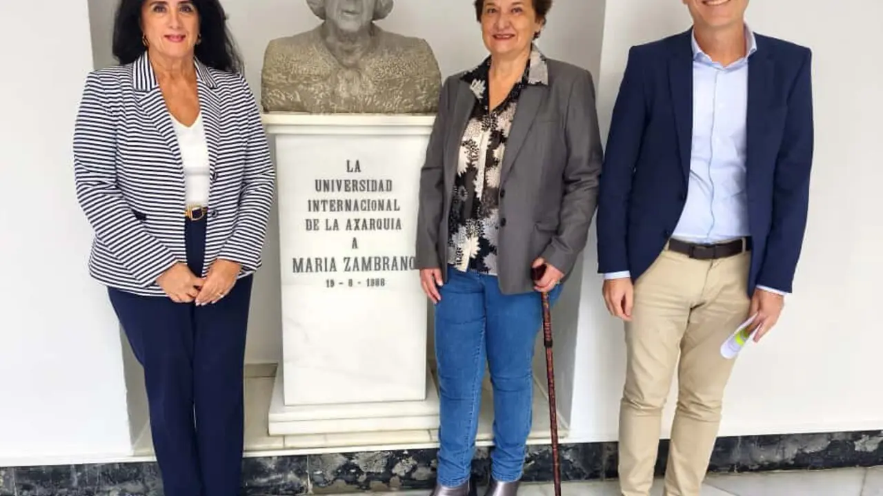 BECAS FUNDACIÓN MARÍA ZAMBRANO | Ayuntamiento V&eacute;lez-M&aacute;laga