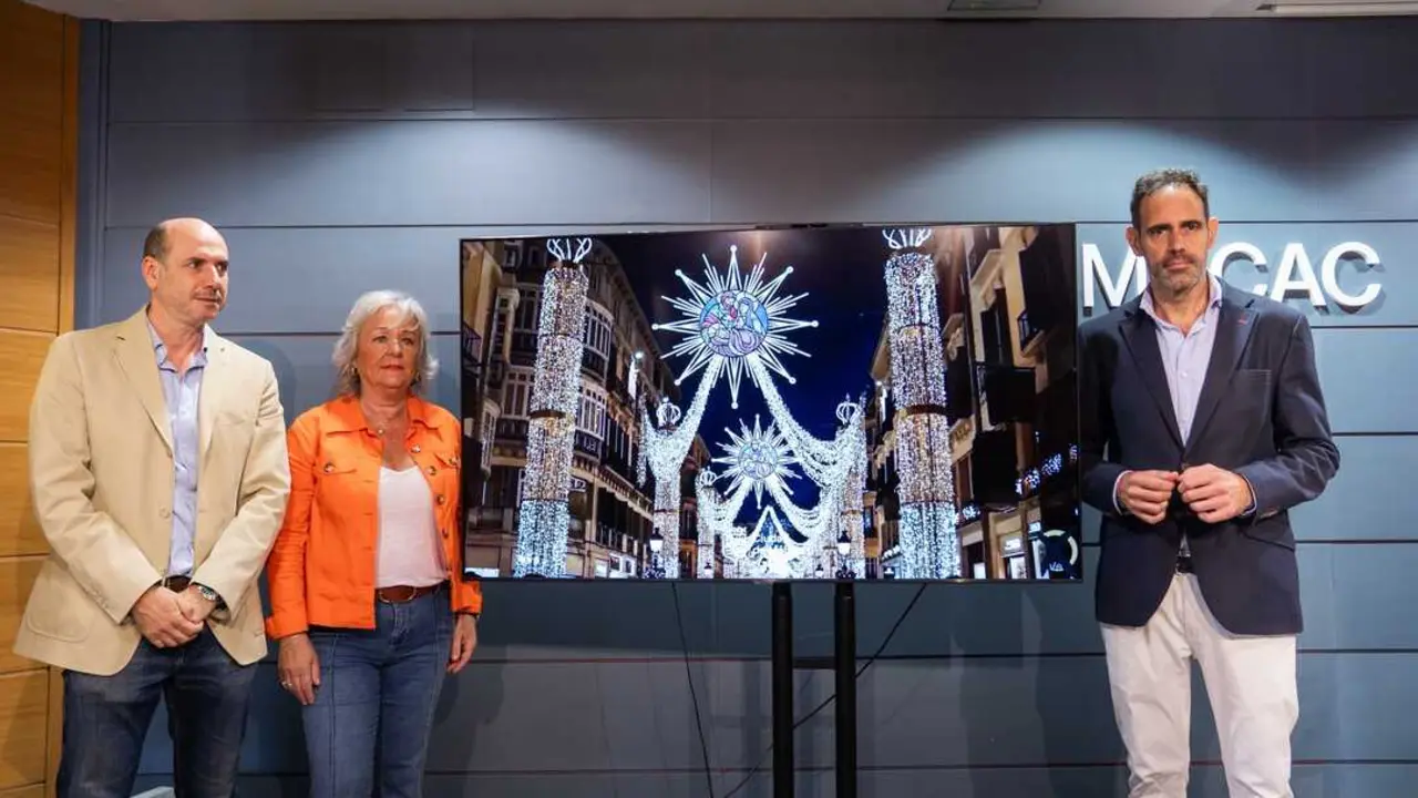 Presentaci&oacute;n de las nuevas luces. / AYUNTAMIENTO DE M&Aacute;LAGA