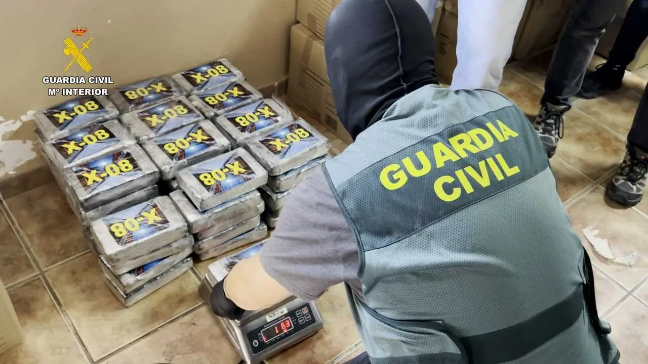 EuropaPress_7101199_cocaina_intervenida_operacion_lukenan_guardia_civil