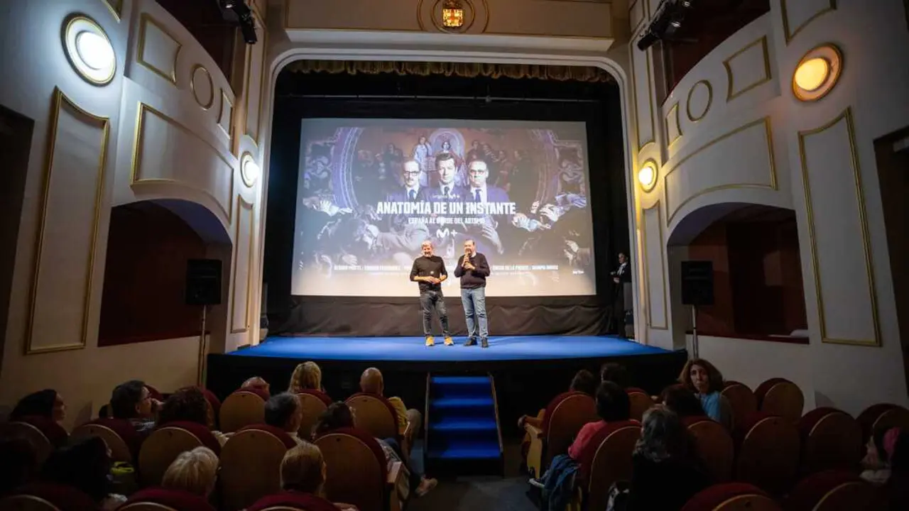 EuropaPress_7105529_presentacion_anatomia_instante_teatro_apolo_almeria_sesion_pantalla (1)
