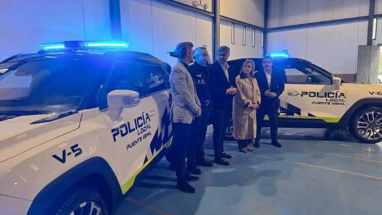 Presentaci&oacute;n de los dos nuevos veh&iacute;culos. | Informaci&oacute;n