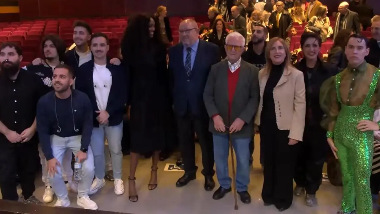 Autoridades y personalidades en el acto "50 a&ntilde;os en Libertad".