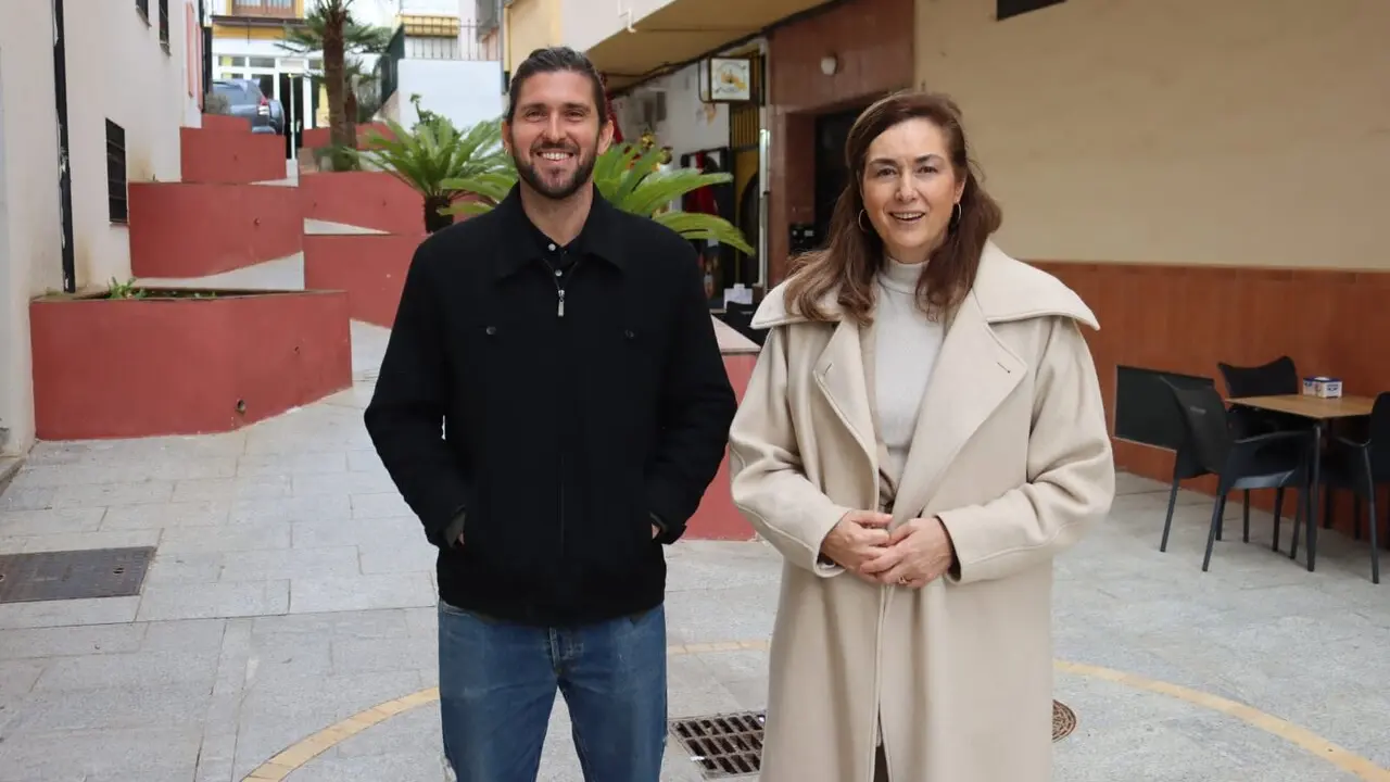 03122025 - Cristina Dur&aacute;n, delegada municipal de Educaci&oacute;n, Igualdad y Derechos Sociales; junto con Nico Salgueiro.