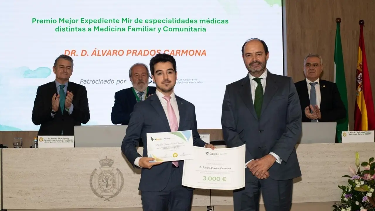 &Aacute;lvaro Prados, residente del Cl&iacute;nico San Cecilio. | Europa Press.