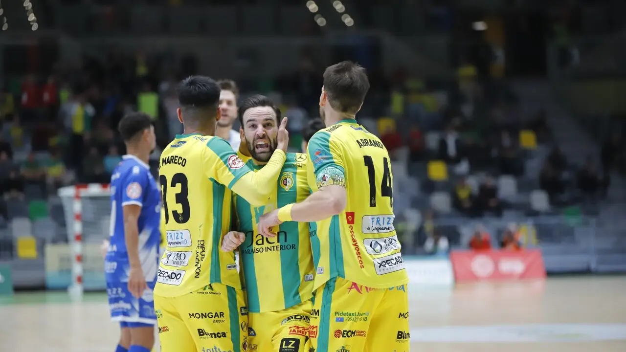 Jugadores del Ja&eacute;n Para&iacute;so Interior celebran un gol en un partido de esta temporada. - Foto: Ja&eacute;n FS.