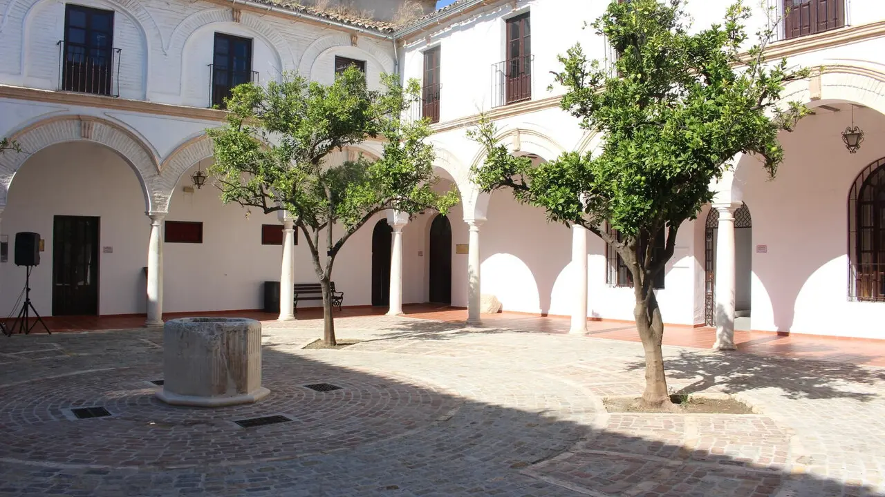 Claustro del Ex Convento de Los Frailes. | Informaci&oacute;n