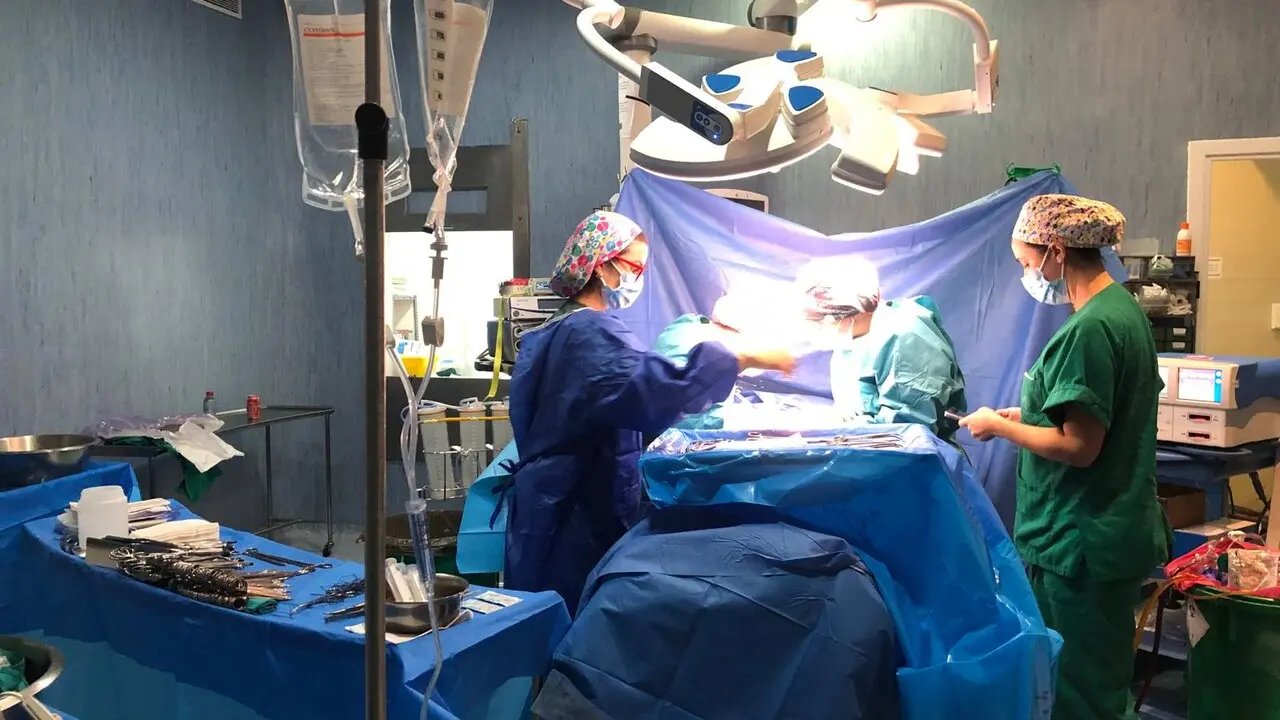 Quir&oacute;fano del Hospital San Agust&iacute;n de Linares. - Foto: Junta,