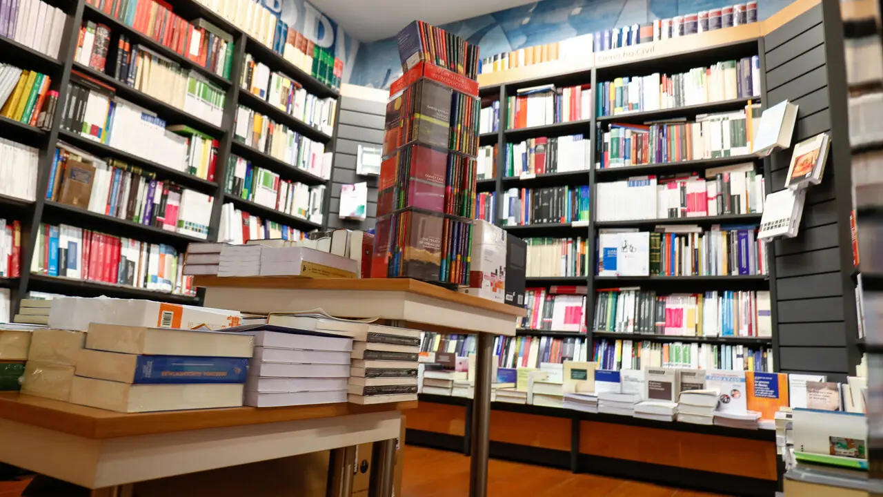 Interior de una librer&iacute;a independiente | &Oacute;scar J.Barroso / Europa Press