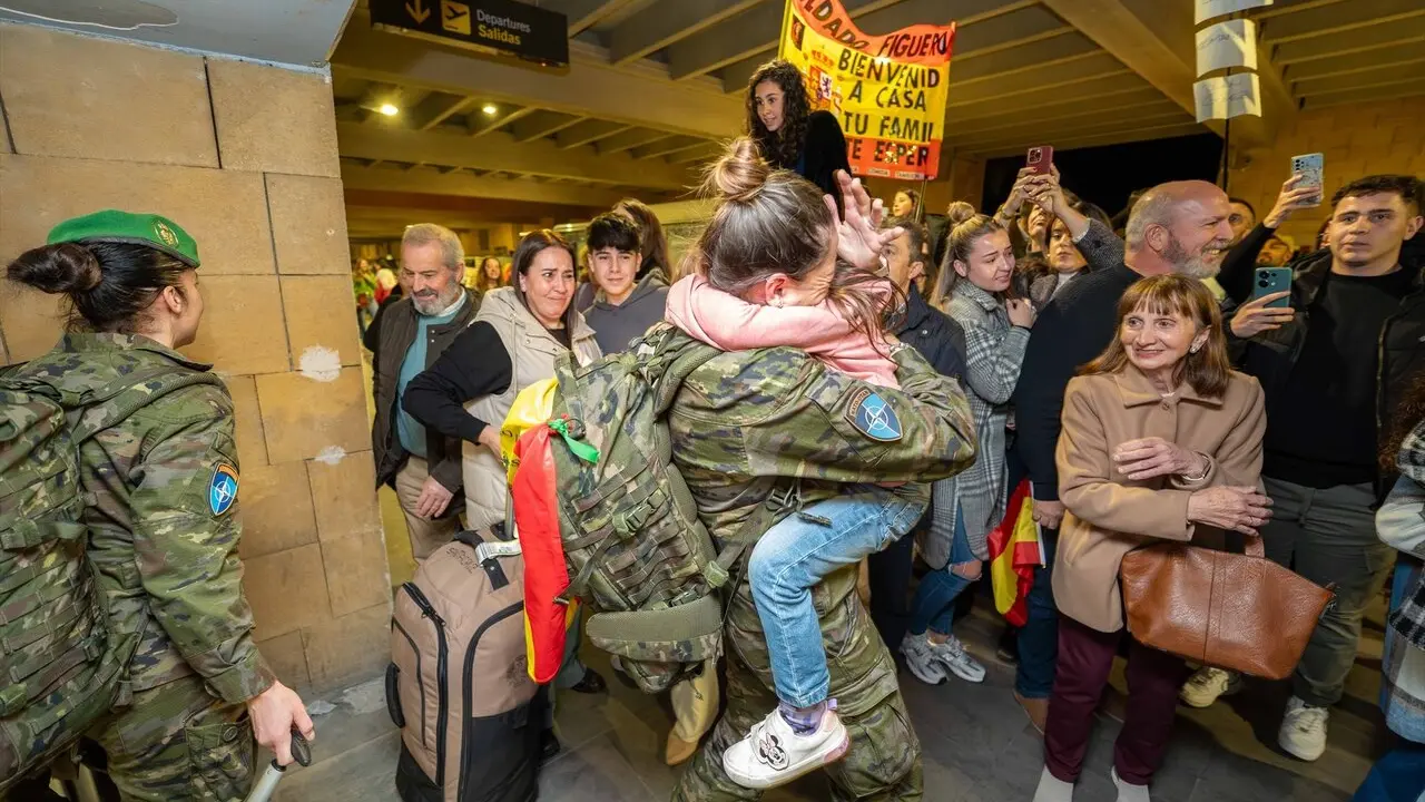 El contingente militar eFP XVII regresa a Espa&ntilde;a tras seis meses desplegados en el Flanco Este Letonia.-EP