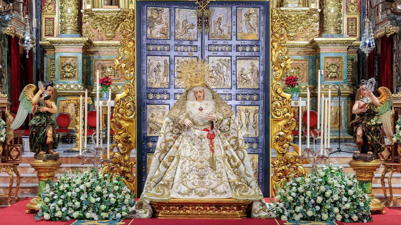 Esperanza de la Trinidad en su besamanos