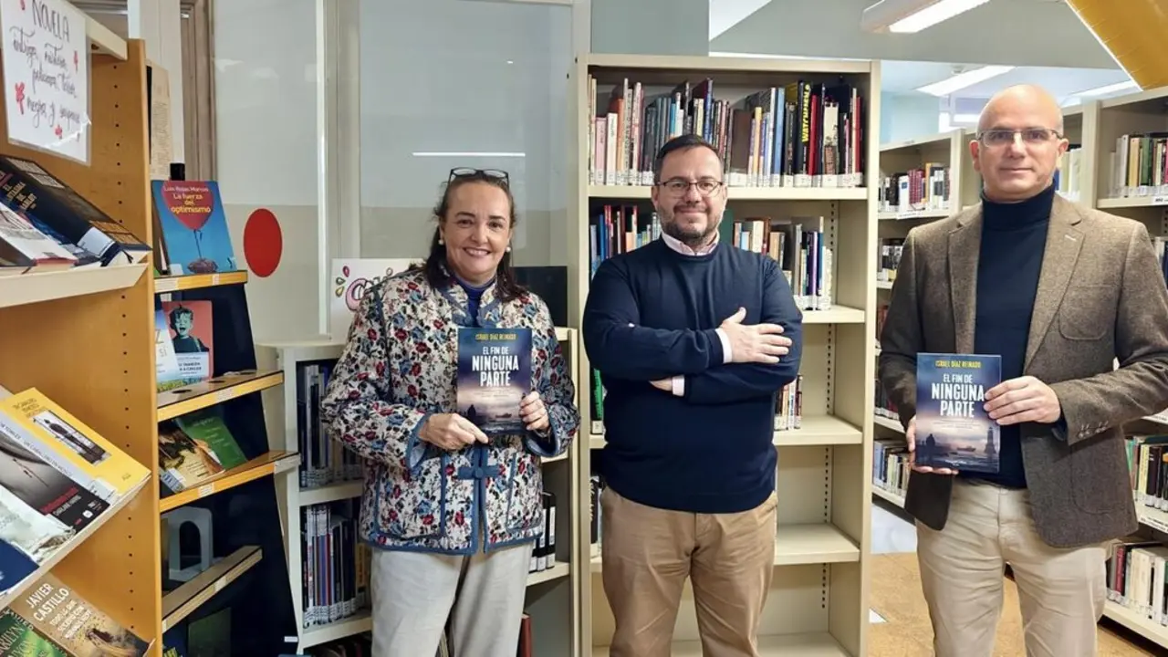 Iglesias con Montserrat del Cuvillo e Israel D&iacute;az. | VIVA