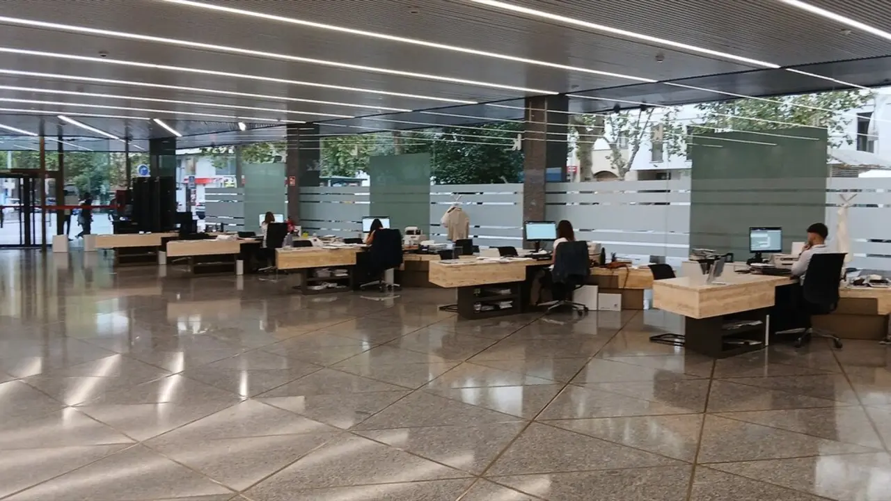 Interior de la sede central de Kutxabank en C&oacute;rdoba.
- KUTXABANK