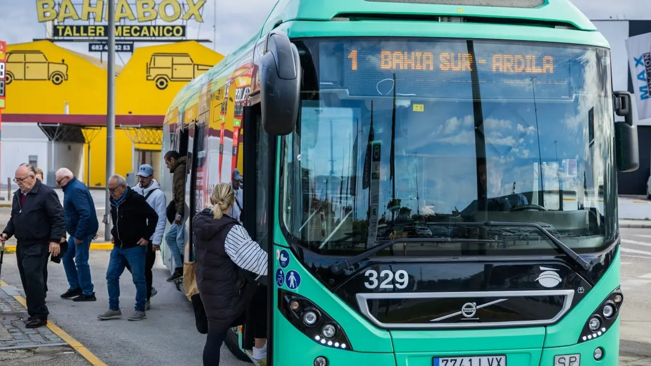 Autob&uacute;s urbano de San Fernando.