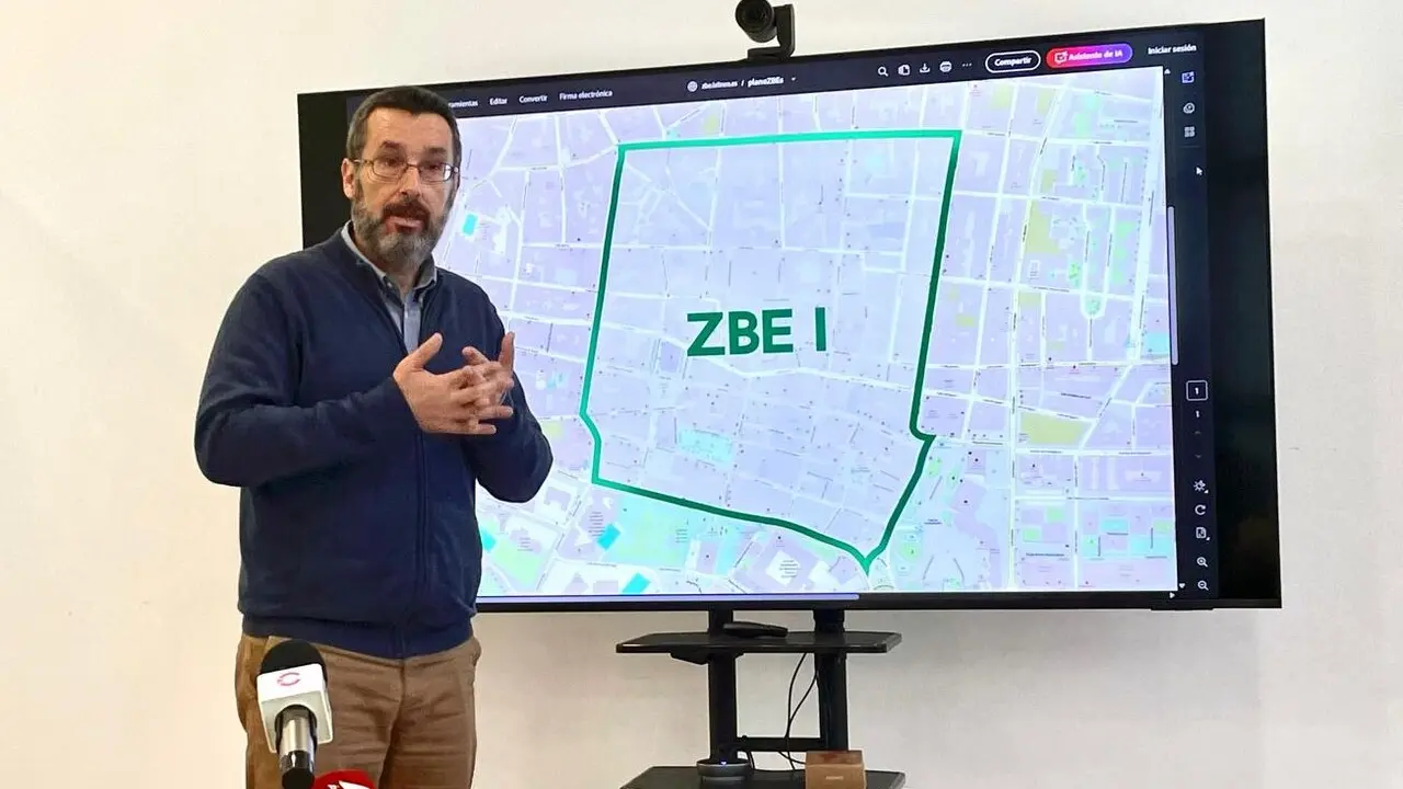 El alcalde, Juan Franco, expone las novedades acerca de la ZBE de La Línea