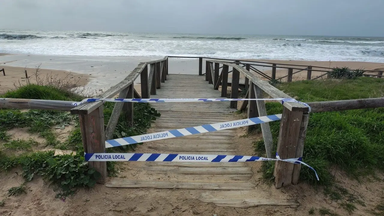 Cierre pasarelas del Palmar, Vejer