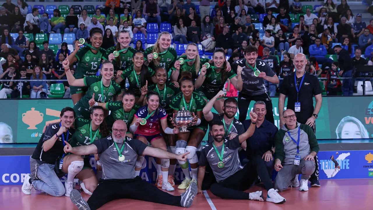 El CV Esquimo se proclama campe&oacute;n de la Copa de la Reina. | CVE.