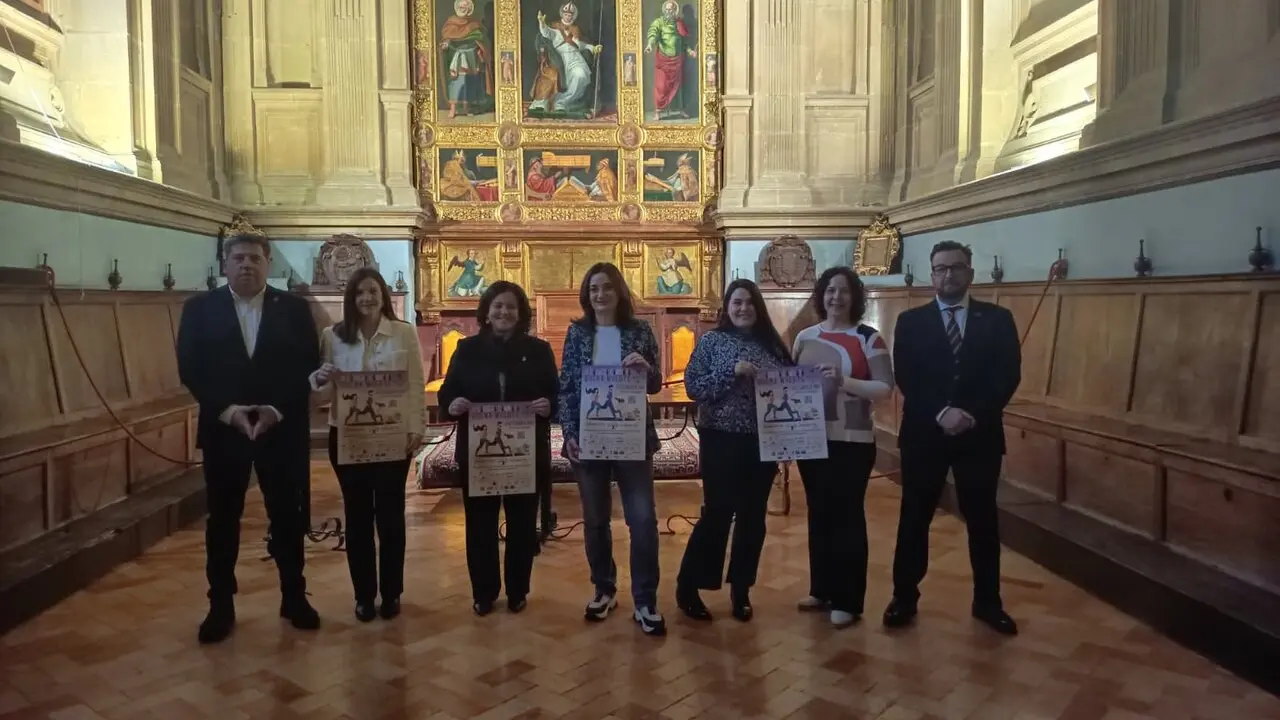 Autoridades y organizadores posan en el acto de presentaci&oacute;n de la cita. - Foto: Ayuntamiento de Ja&eacute;n
