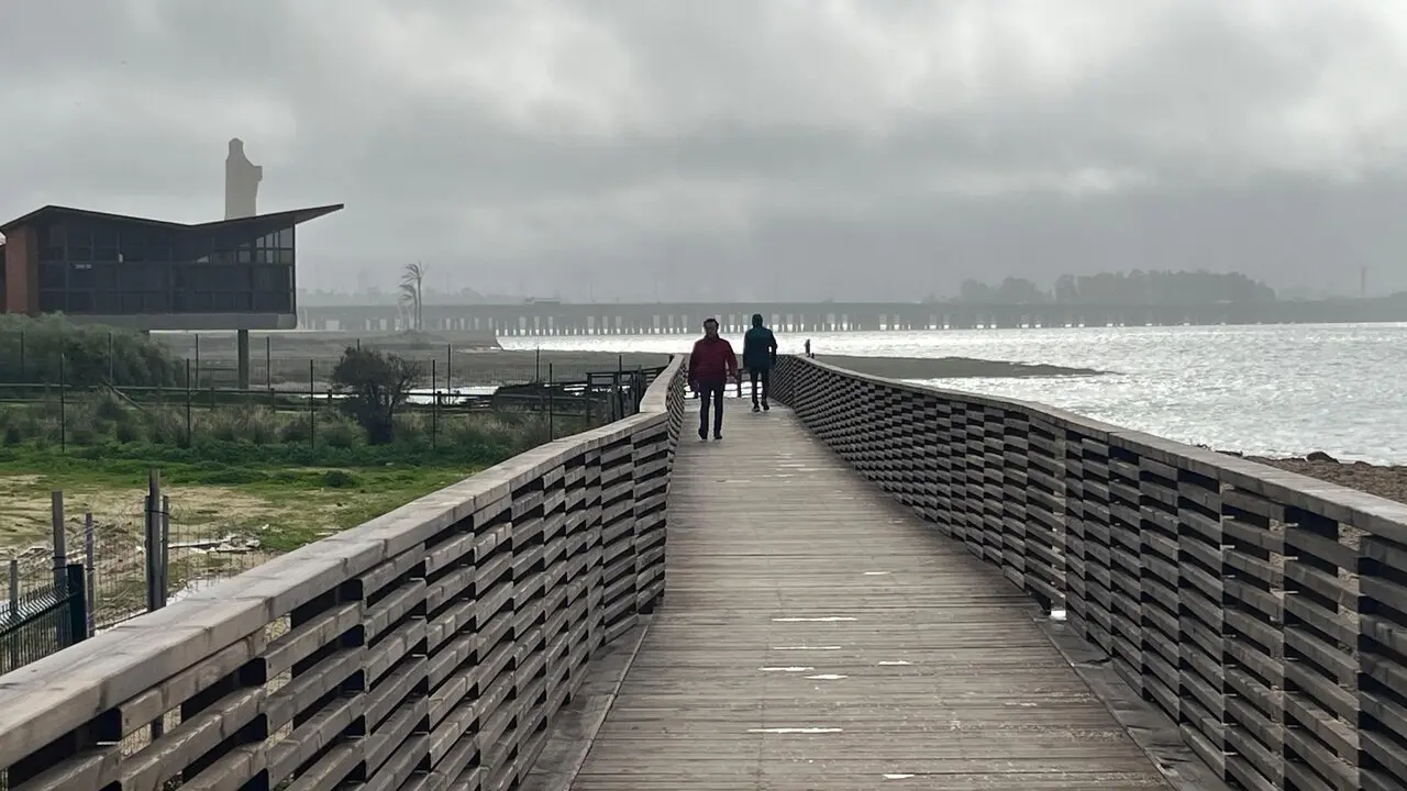 Senda peatonal de la r&iacute;a de Huelva. | APH.